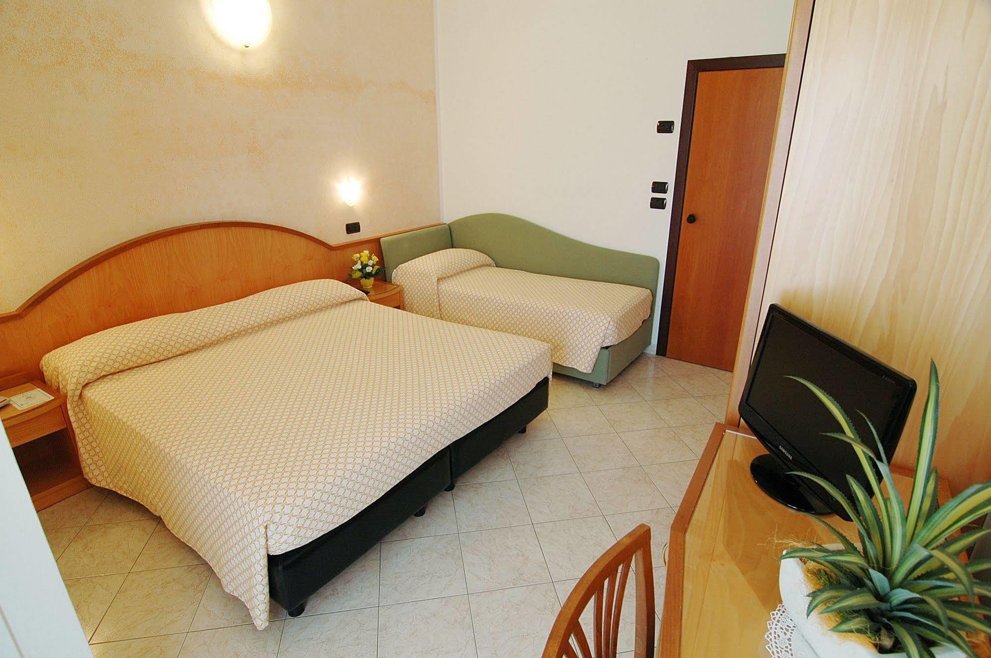 Hotel Adele Bellaria-Igea Marina Exteriér fotografie