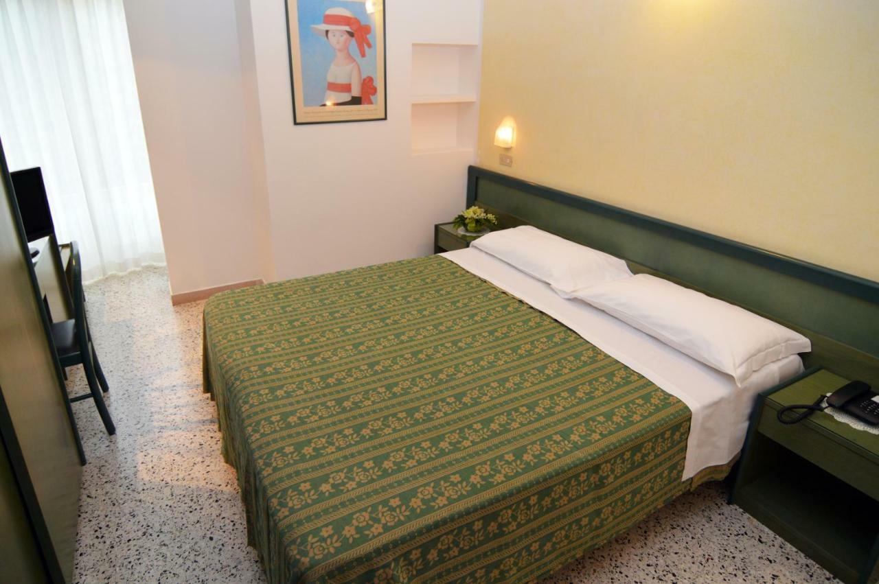 Hotel Adele Bellaria-Igea Marina Exteriér fotografie